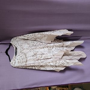 100% linen poncho by Elena Baldi.